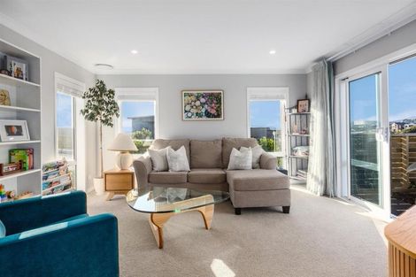 Photo of property in 45 Ken Douglas Drive, Aotea, Porirua, 5024