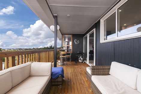 Photo of property in 156 Glamorgan Drive, Torbay, Auckland, 0630