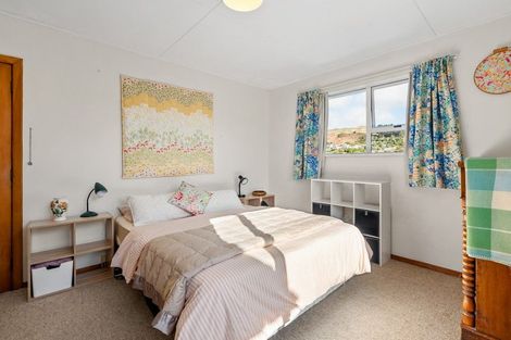 Photo of property in 11 Ryan Grove, Tawa, Wellington, 5028