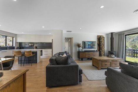 Photo of property in 22 Morning Star Terrace, Arthurs Point, Queenstown, 9371