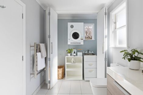 Photo of property in 34a Abbotleigh Avenue, Te Atatu Peninsula, Auckland, 0610