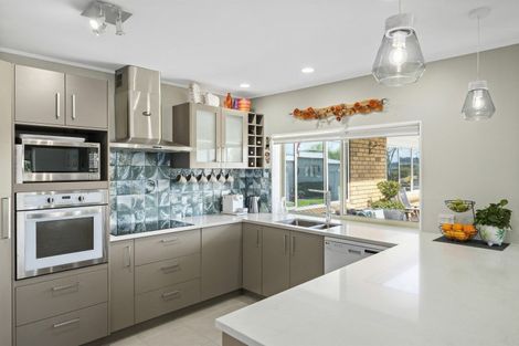 Photo of property in 590 Clevedon Kawakawa Road, Clevedon, Papakura, 2585