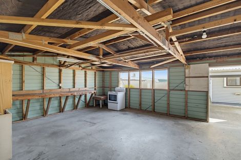 Photo of property in 17 Montgomery Street, Waipukurau, 4200