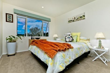 Photo of property in 82 Pohutukawa Parade, Riverhead, 0820
