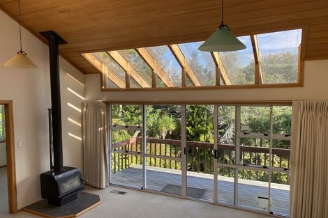 Photo of property in 5 Bevyn Street, Castor Bay, Auckland, 0620