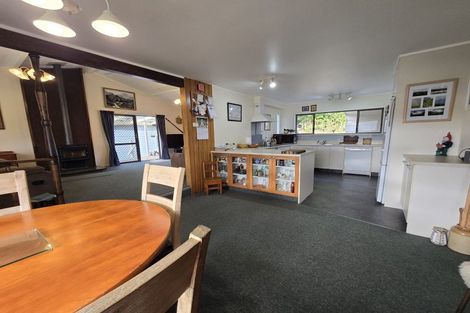 Photo of property in 7 John Cotter Road, Paeroa, 3674
