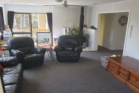 Photo of property in 16 Awanui Place, Welcome Bay, Tauranga, 3112