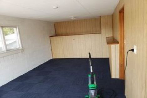 Photo of property in 88 Chivalry Road, Glenfield, Auckland, 0629