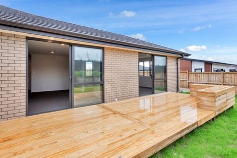 Photo of property in 115c Harbourside Drive, Karaka, Papakura, 2113