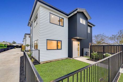 Photo of property in 1/17 Sandwich Road, Saint Andrews, Hamilton, 3200