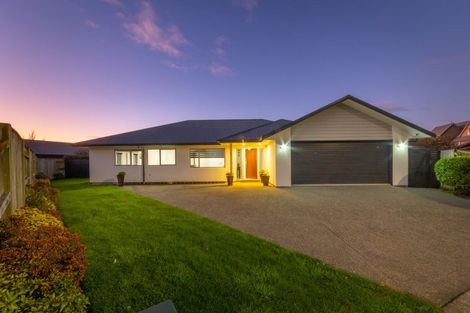 Photo of property in 25 Doncaster Court, Awapuni, Palmerston North, 4412
