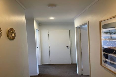 Photo of property in 1/1 Ballater Place, Highland Park, Auckland, 2010