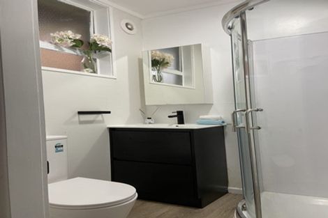 Photo of property in 2/49 Simkin Avenue, St Johns, Auckland, 1072