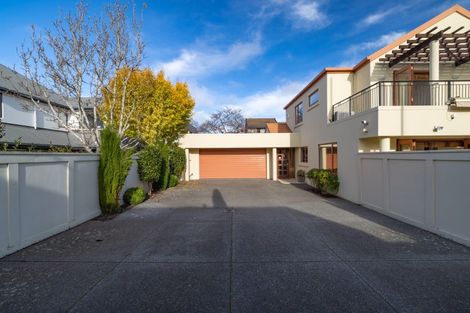 Photo of property in 21a Bryndwr Road, Fendalton, Christchurch, 8052