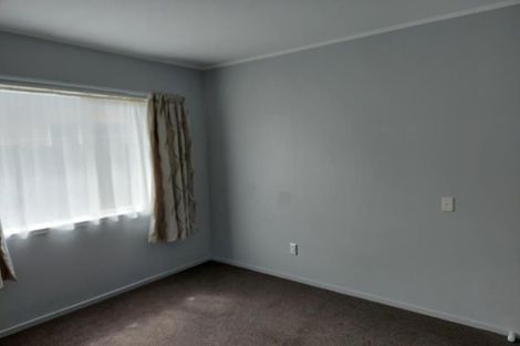 Photo of property in 100 Manuroa Road, Takanini, 2112