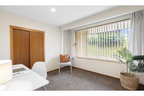 Photo of property in 5 Lancewood Drive, Halswell, Christchurch, 8025