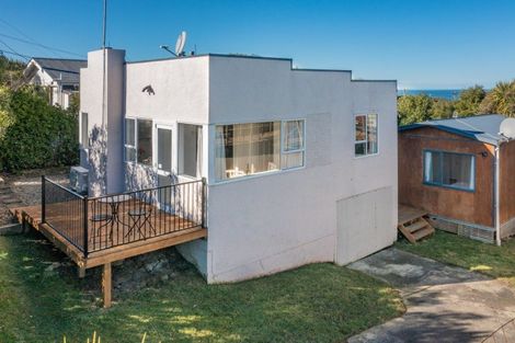 Photo of property in 2 Queen Street, Brighton, Dunedin, 9035