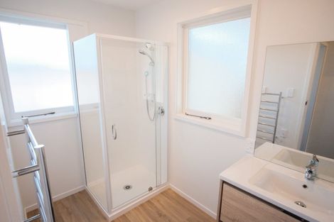 Photo of property in 2/12 Penhelig Place, Burnside, Christchurch, 8053