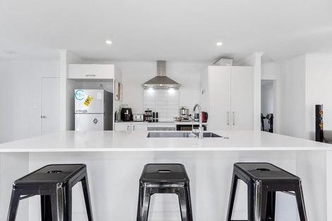 Photo of property in 9 Te Wharo Drive, Papamoa, 3118