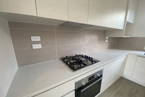 Photo of property in 13b Serjeant Street, Henderson, Auckland, 0612