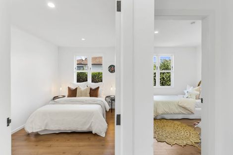 Photo of property in 1/55 Northcote Road, Hillcrest, Auckland, 0627