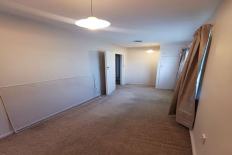 Photo of property in 2/11 Manor Place, Bryndwr, Christchurch, 8053