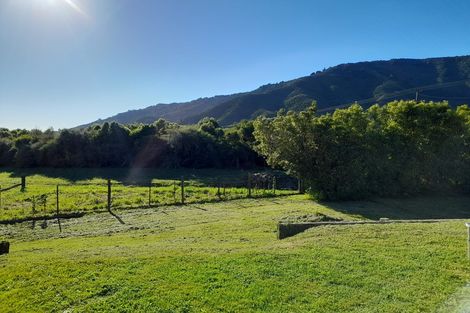 Photo of property in 235 Waikawa Road, Waikawa, Picton, 7220