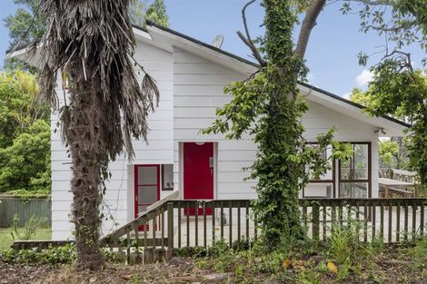 Photo of property in 1/4 Braund Place, Glenfield, Auckland, 0629