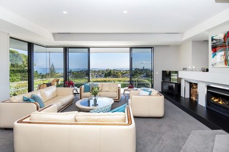 Photo of property in 130 Macleans Road, Bucklands Beach, Auckland, 2014