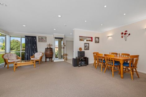 Photo of property in 2 De Castro Drive, Blenheim, 7201