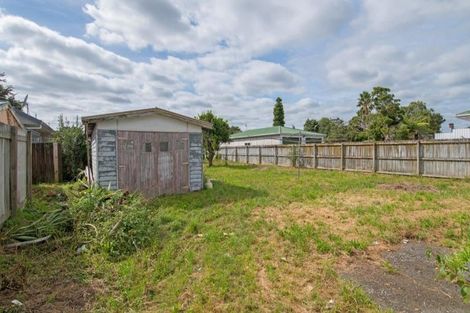 Photo of property in 27 Hill Crescent, Papakura, 2110
