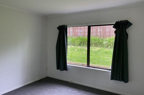 Photo of property in 9 Amery Place, West Harbour, Auckland, 0618