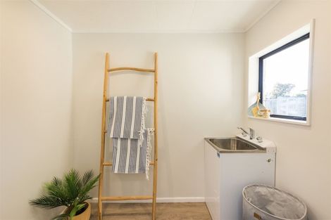 Photo of property in 130 John F Kennedy Drive, Milson, Palmerston North, 4414