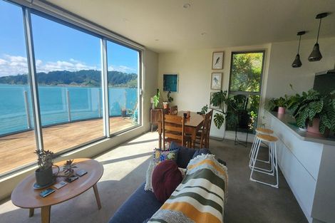 Photo of property in 218 Evans Bay Parade, Hataitai, Wellington, 6021