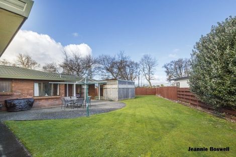 Photo of property in 37 Chippendale Crescent, Highbury, Palmerston North, 4412
