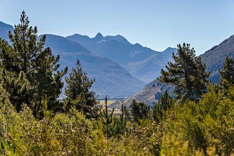 Photo of property in 5 Glacier Way, Glenorchy, 9372