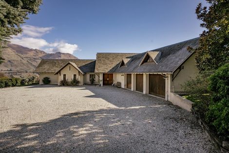 Photo of property in 186 Beacon Point Road, Wanaka, 9305