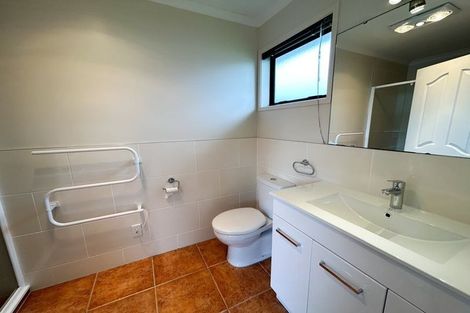 Photo of property in 358 One Tree Point Road, One Tree Point, 0118