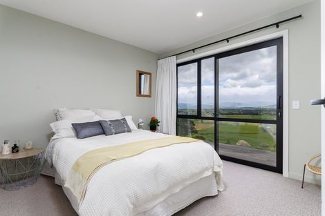 Photo of property in 12 Airstrip Ridge Road, Parkvale, Carterton, 5792