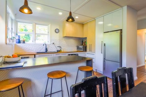 Photo of property in 10 Fleetwood Grove, Waikanae, 5036