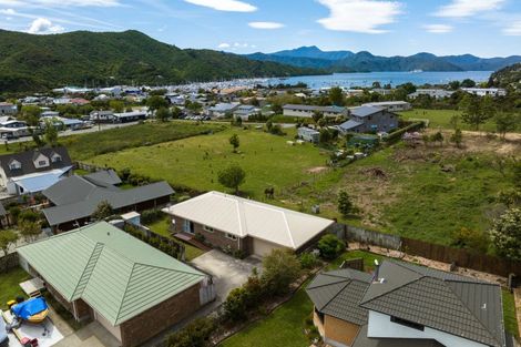 Photo of property in 67a Moana View Road, Waikawa, Picton, 7220