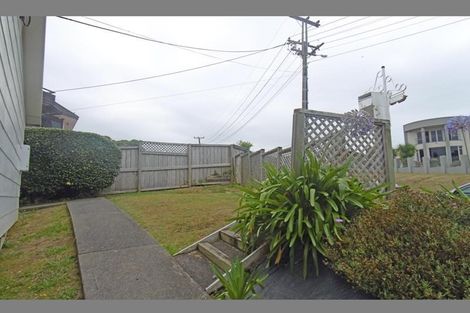 Photo of property in 15 Orchard Road, Browns Bay, Auckland, 0630