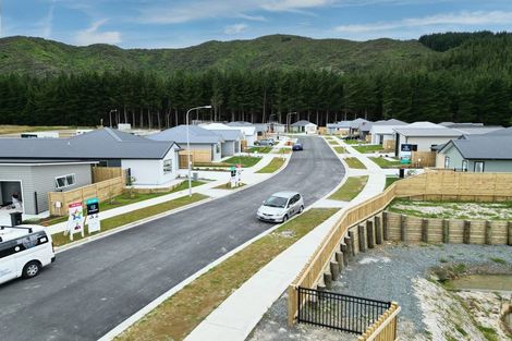 Photo of property in 29 Te Ara O Roimata, Wainuiomata, Lower Hutt, 5014