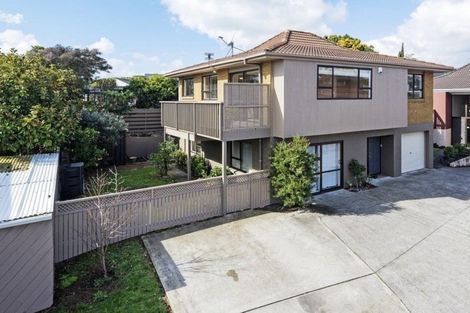 Photo of property in 1/8 Kincraig Place, Highland Park, Auckland, 2010
