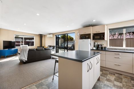 Photo of property in 74 Brandon Street, Alexandra, 9320