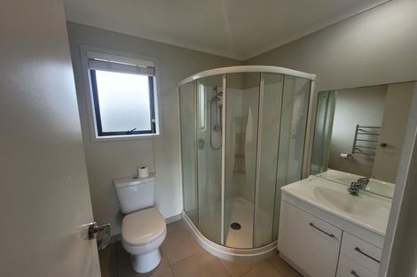 Photo of property in 40 Magnolia Drive, Westown, New Plymouth, 4310