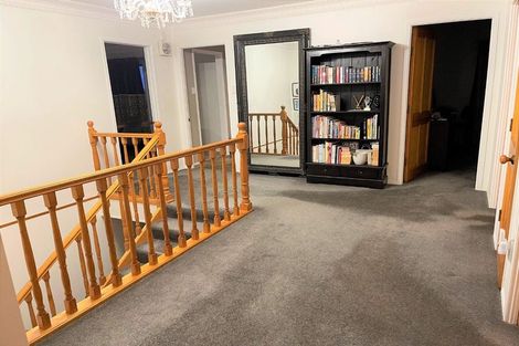 Photo of property in 54 Spence Road, Henderson, Auckland, 0612