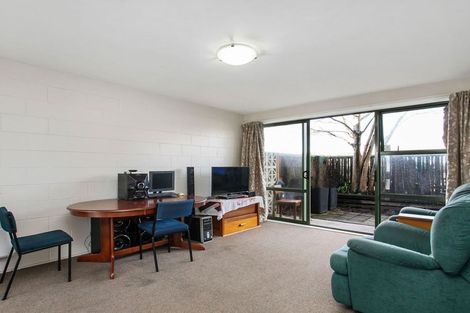 Photo of property in 4/267 Pages Road, Wainoni, Christchurch, 8061