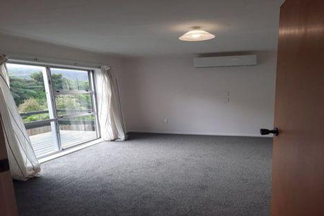 Photo of property in 30 The Drive, Tawa, Wellington, 5028