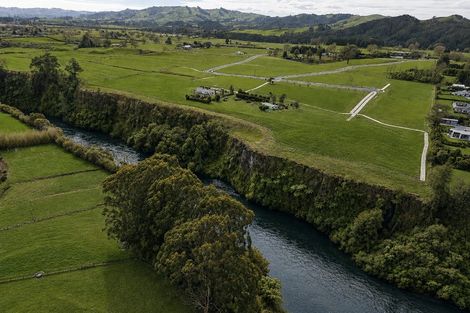 Photo of property in 2 Hydro Road, Edgecumbe, 3120